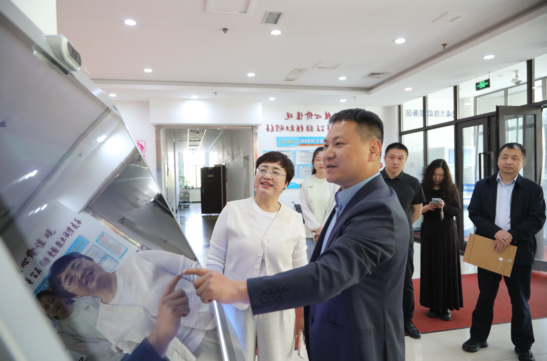 开门问策促发展 双台子区开展